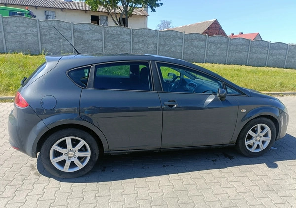 Seat Leon cena 9500 przebieg: 269000, rok produkcji 2007 z Działoszyn małe 37